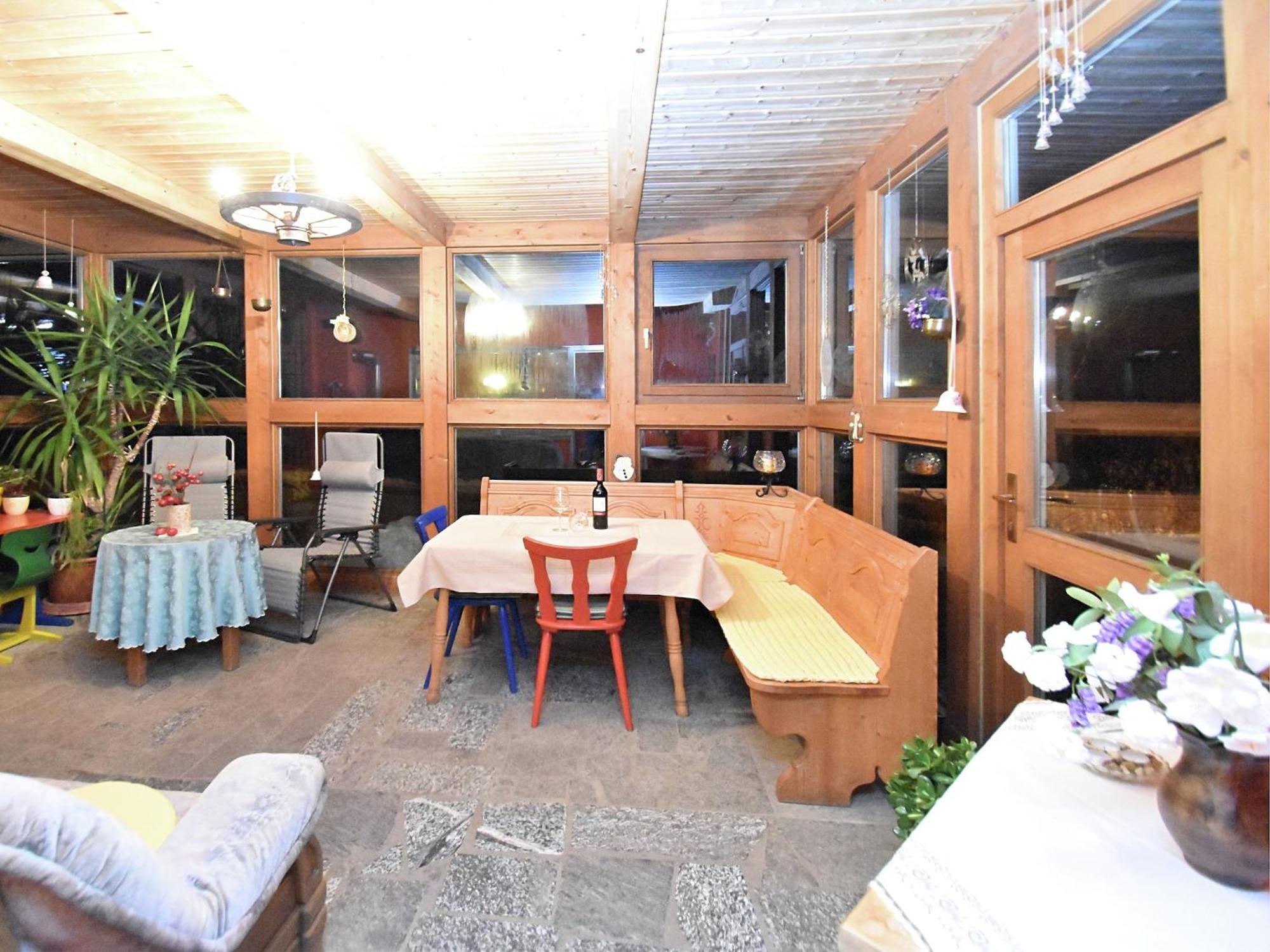 Welcoming Chalet Near Forest In 론바크 외부 사진