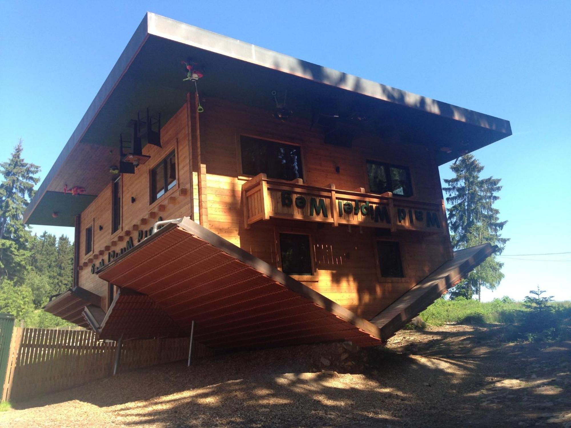 Welcoming Chalet Near Forest In 론바크 외부 사진