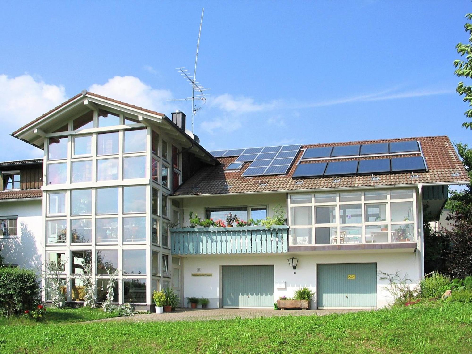 Welcoming Chalet Near Forest In 론바크 외부 사진